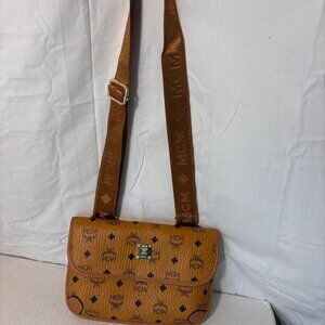MCM #P8767 Shoulder Bag/Purse   Cognac color w/Dust cover NEW
